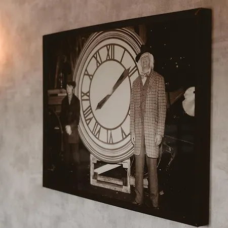 Retour Vers Le Futur By Carl-emilie 4 Pers Épinal