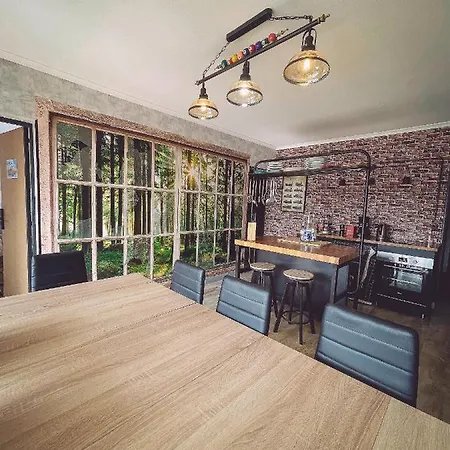 Retour Vers Le Futur By Carl-emilie 4 Pers * Épinal